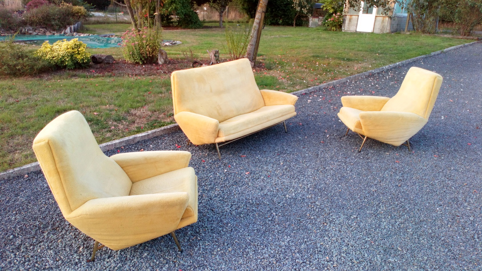 canapé et fauteuils de Guy Besnard