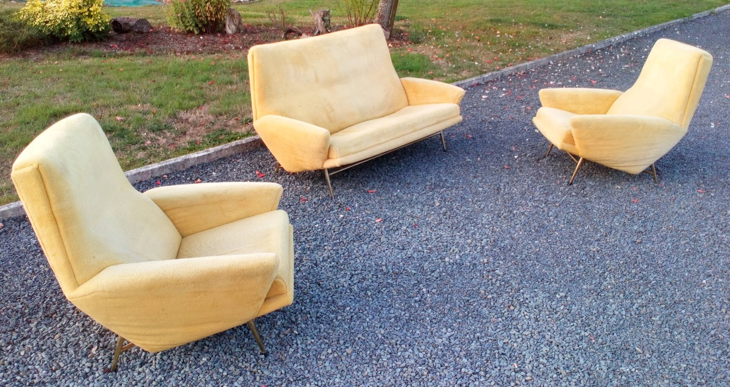 canapé et fauteuils de Guy Besnard canapé et fauteuils de Guy Besnard